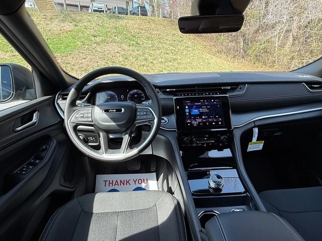 2026 Jeep WL Grand Cherokee - Image 11 of 31