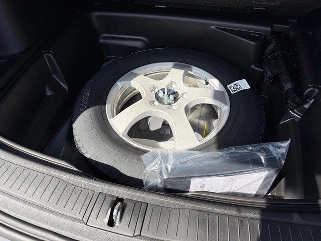 2026 Jeep WL Grand Cherokee - Image 18 of 21