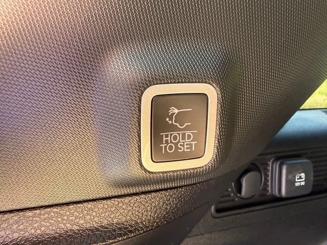 2026 Jeep WL Grand Cherokee - Image 17 of 21