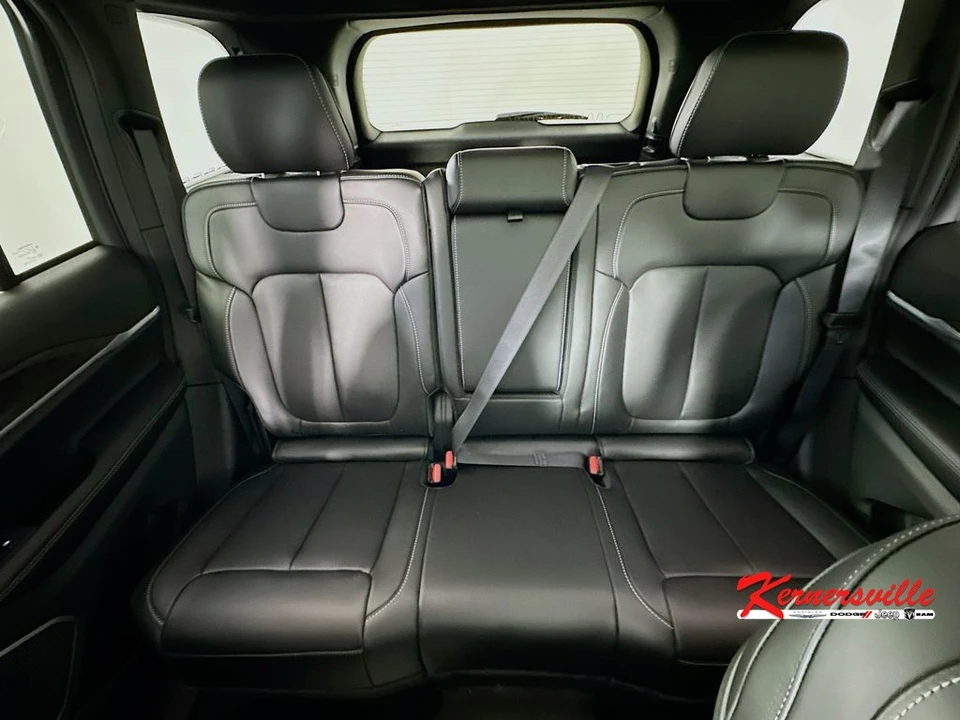 2026 Jeep WL Grand Cherokee - Image 10 of 21