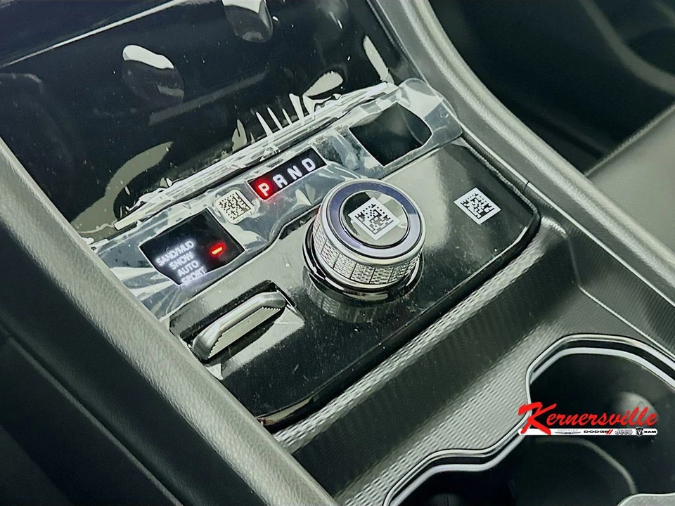 2026 Jeep WL Grand Cherokee - Image 12 of 21