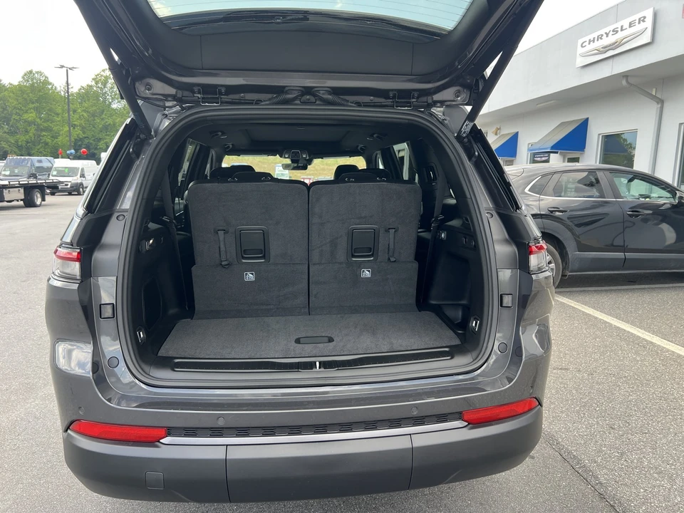 2026 Jeep WL Grand Cherokee - Image 4 of 31