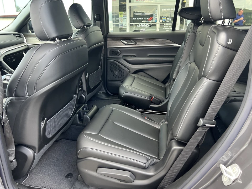 2026 Jeep WL Grand Cherokee - Image 11 of 31