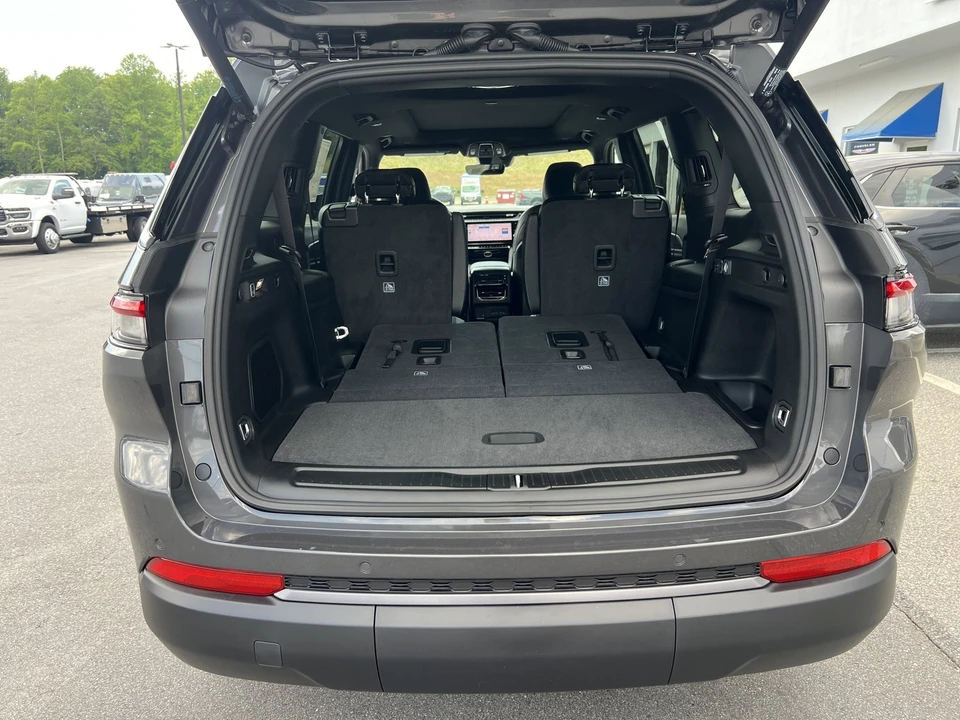 2026 Jeep WL Grand Cherokee - Image 12 of 31
