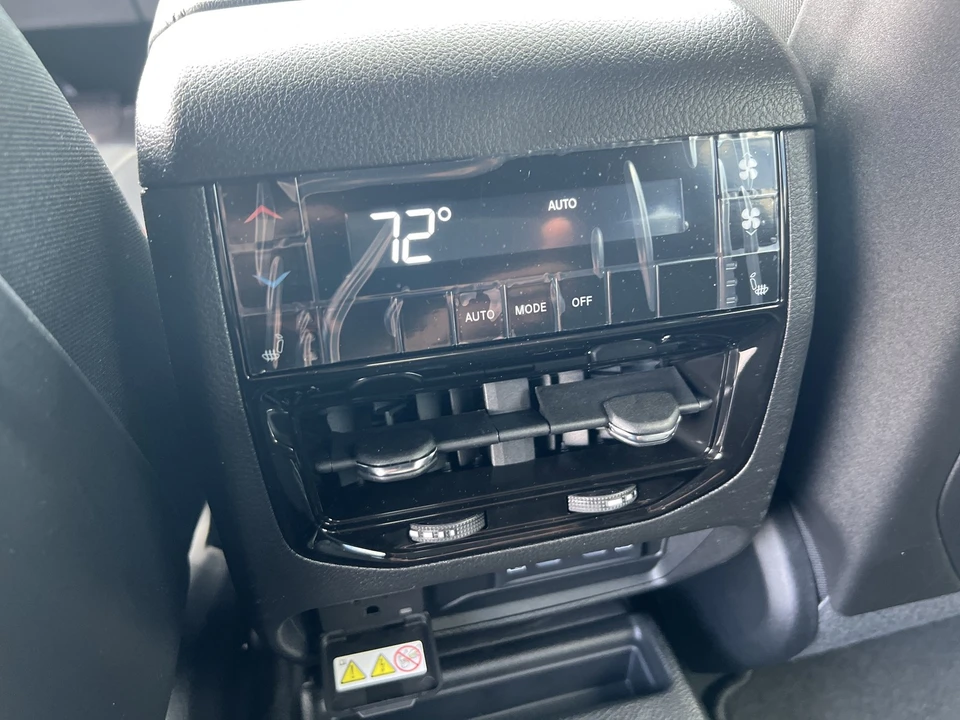 2026 Jeep WL Grand Cherokee - Image 14 of 31