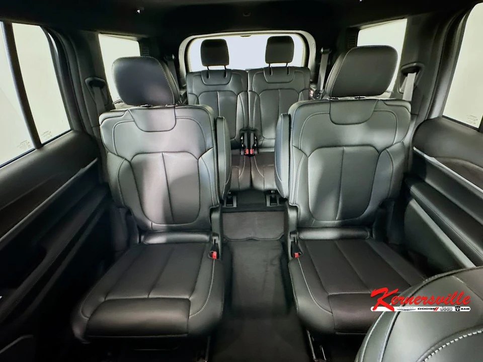 2026 Jeep WL Grand Cherokee - Image 10 of 22