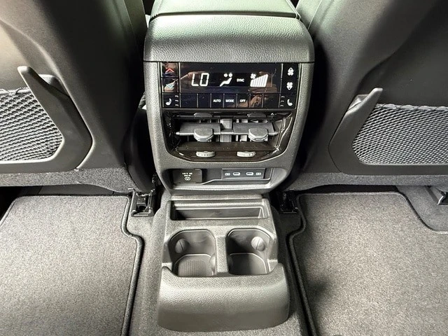 2026 Jeep WL Grand Cherokee - Image 18 of 31