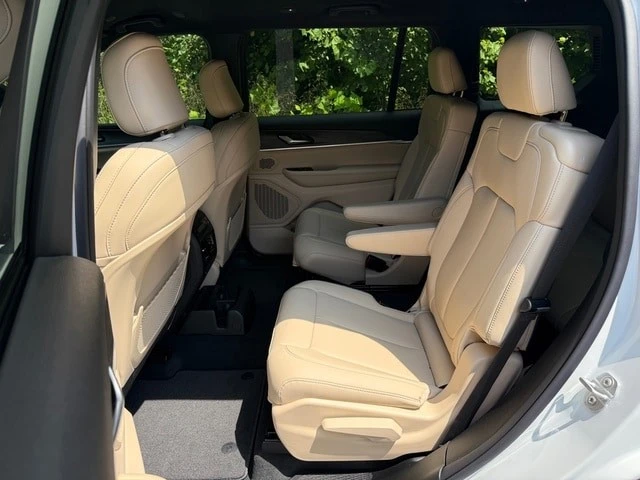 2026 Jeep WL Grand Cherokee - Image 16 of 31
