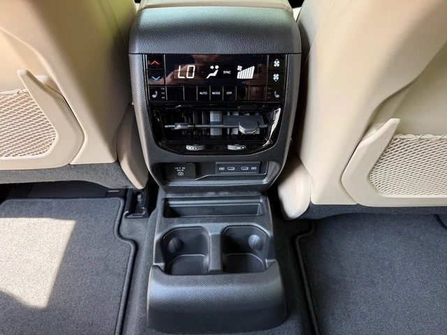 2026 Jeep WL Grand Cherokee - Image 18 of 31
