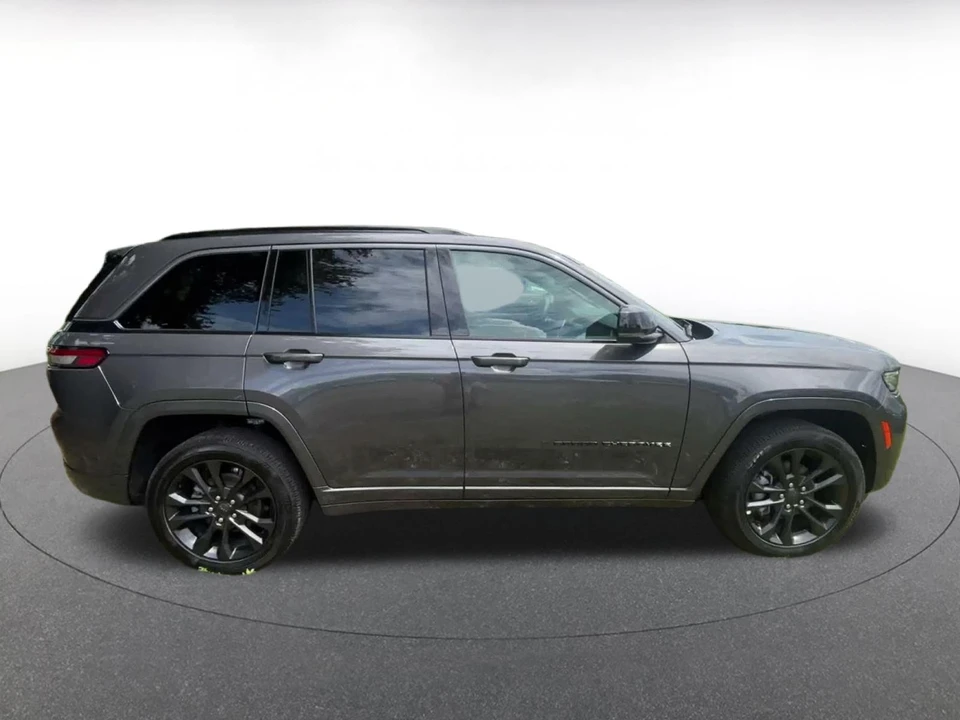 2026 Jeep WL Grand Cherokee - Image 17 of 31