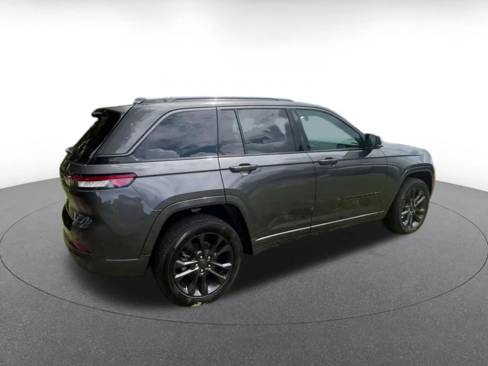 2026 Jeep WL Grand Cherokee - Image 15 of 31