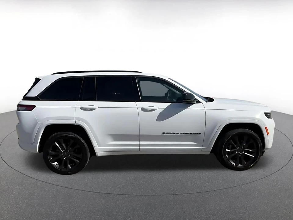 2026 Jeep WL Grand Cherokee - Image 17 of 31