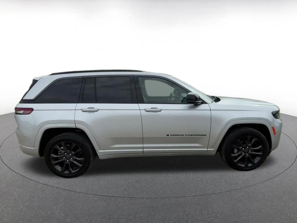 2026 Jeep WL Grand Cherokee - Image 17 of 31