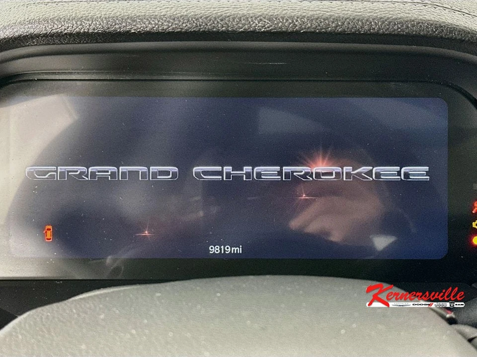 2026 Jeep WL Grand Cherokee - Image 15 of 24