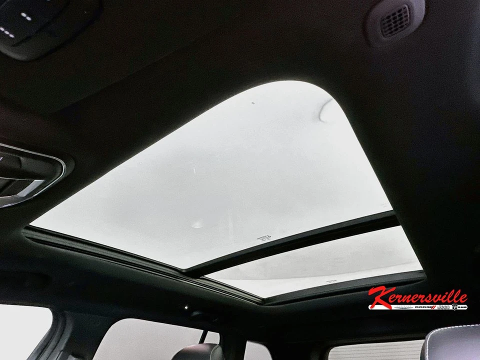 2026 Jeep WL Grand Cherokee - Image 21 of 24