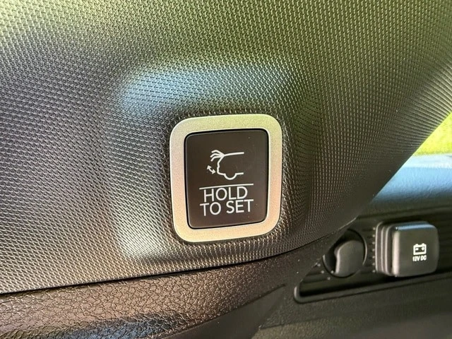 2026 Jeep WL Grand Cherokee - Image 19 of 31