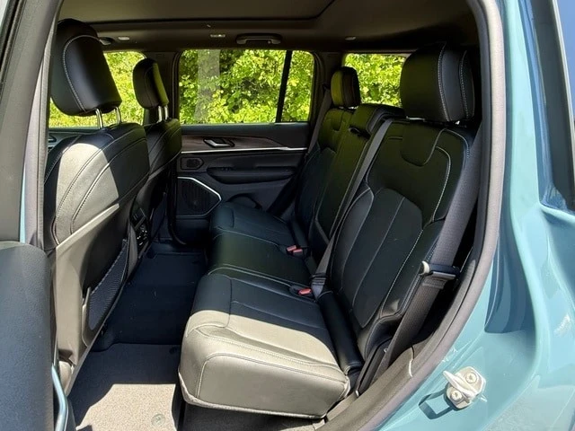 2026 Jeep WL Grand Cherokee - Image 16 of 31
