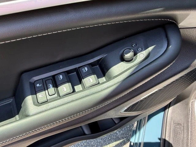 2026 Jeep WL Grand Cherokee - Image 14 of 31