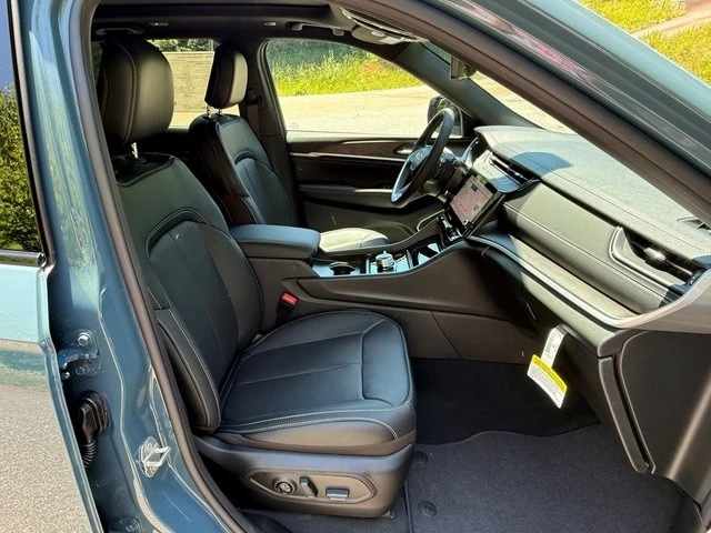 2026 Jeep WL Grand Cherokee - Image 21 of 31