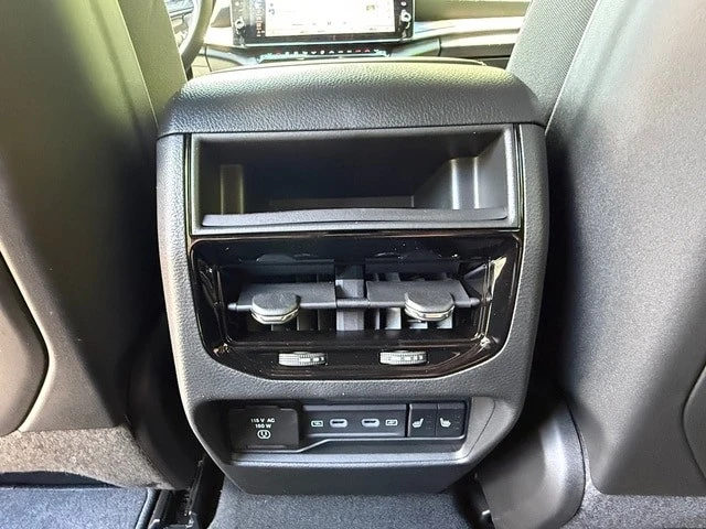 2026 Jeep WL Grand Cherokee - Image 17 of 31