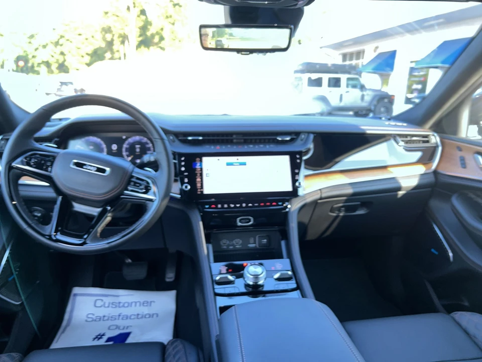 2026 Jeep WL Grand Cherokee - Image 16 of 31