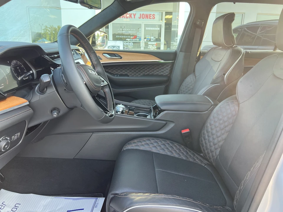 2026 Jeep WL Grand Cherokee - Image 20 of 31