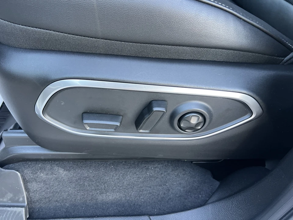 2026 Jeep - Image 23 of 31