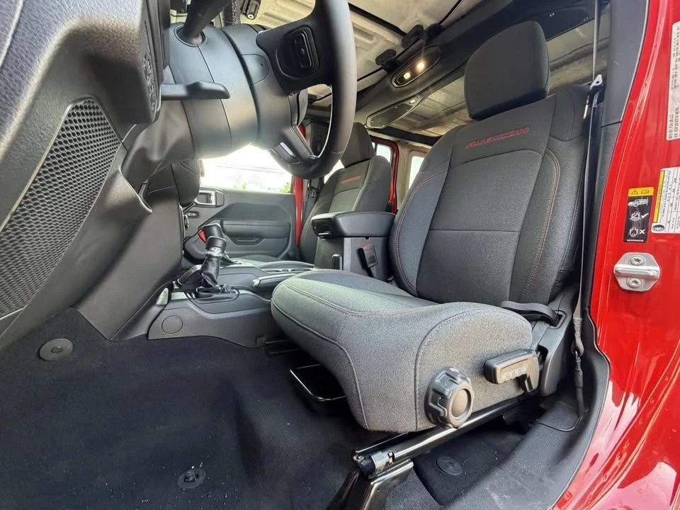 2026 Jeep JL Wrangler - Image 12 of 18