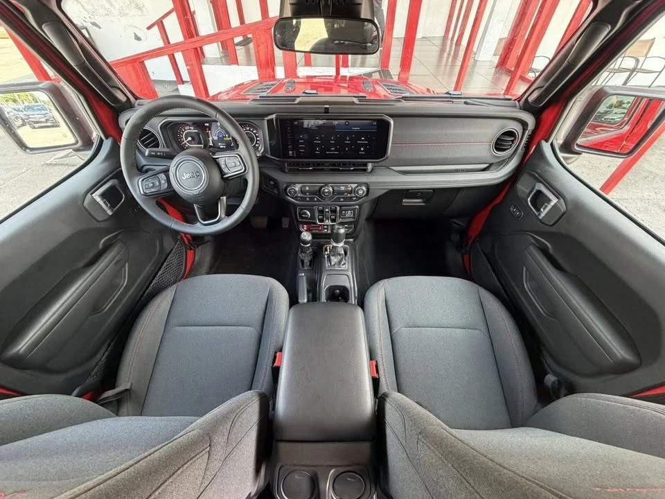 2026 Jeep JL Wrangler - Image 15 of 18