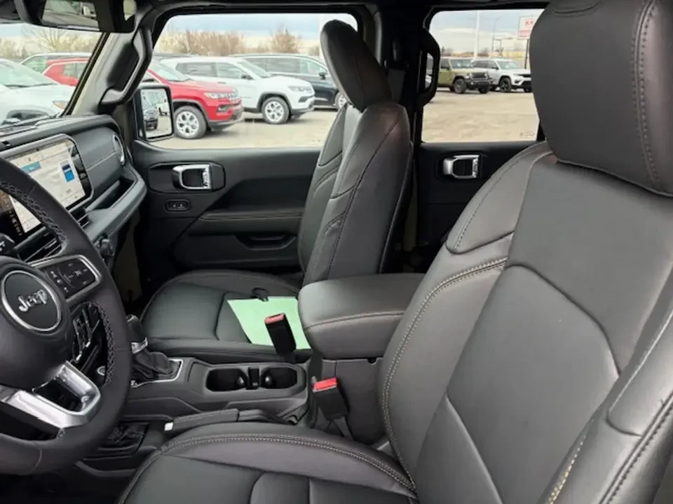 2026 Jeep JL Wrangler - Image 11 of 19