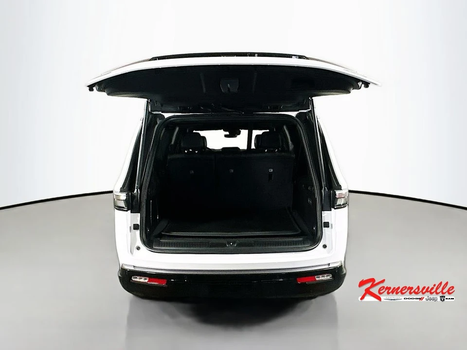 2026 Jeep WS Wagoneer - Image 16 of 21