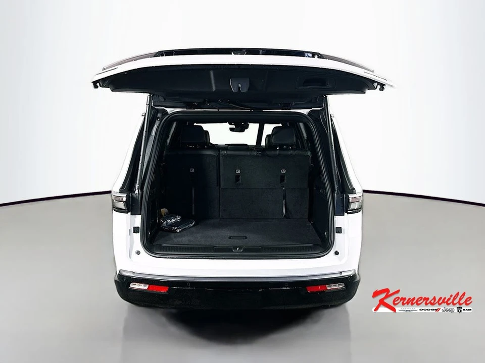 2026 Jeep WS Wagoneer - Image 16 of 22
