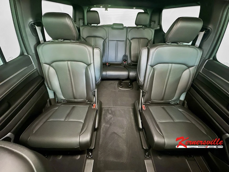 2026 Jeep WS Wagoneer - Image 10 of 21