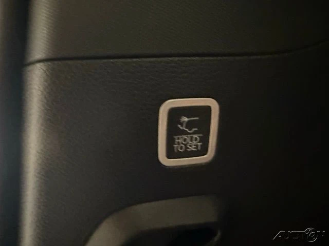 2026 Jeep WS Wagoneer - Image 10 of 21
