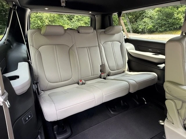 2026 Jeep WS Wagoneer - Image 23 of 31