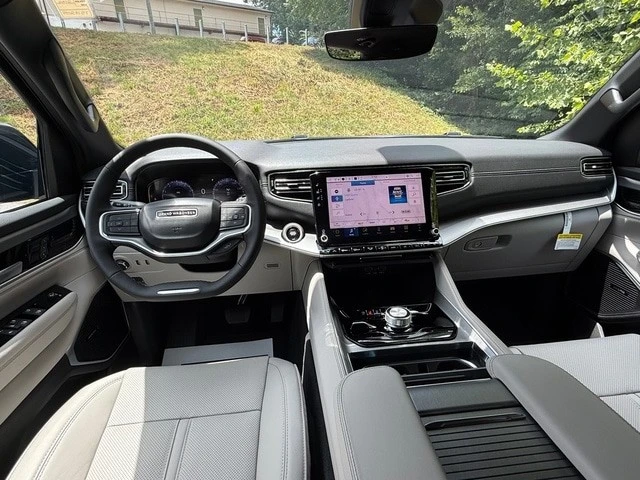 2026 Jeep WS Wagoneer - Image 11 of 31