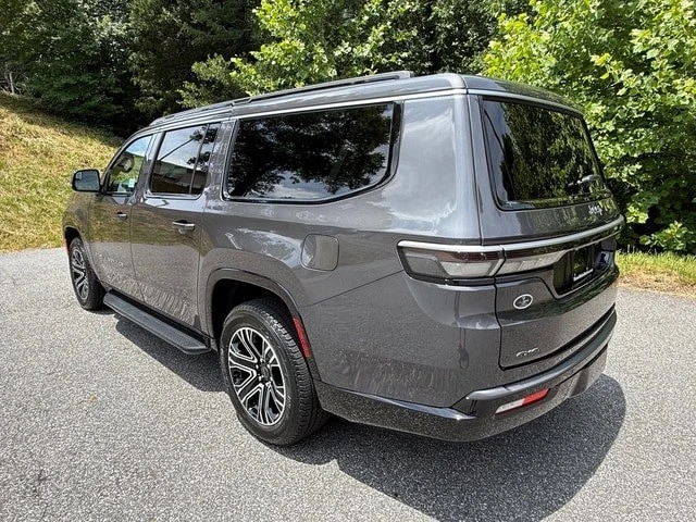 2026 Jeep WS Wagoneer - Image 9 of 31