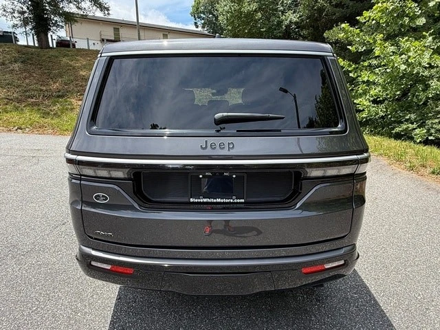 2026 Jeep WS Wagoneer - Image 8 of 31