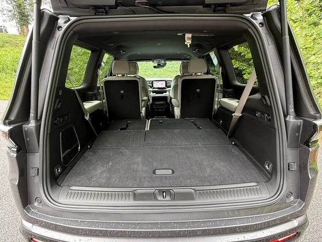 2026 Jeep WS Wagoneer - Image 20 of 31