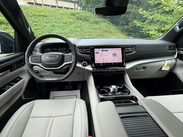 2026 Jeep WS Wagoneer - Image 11 of 31