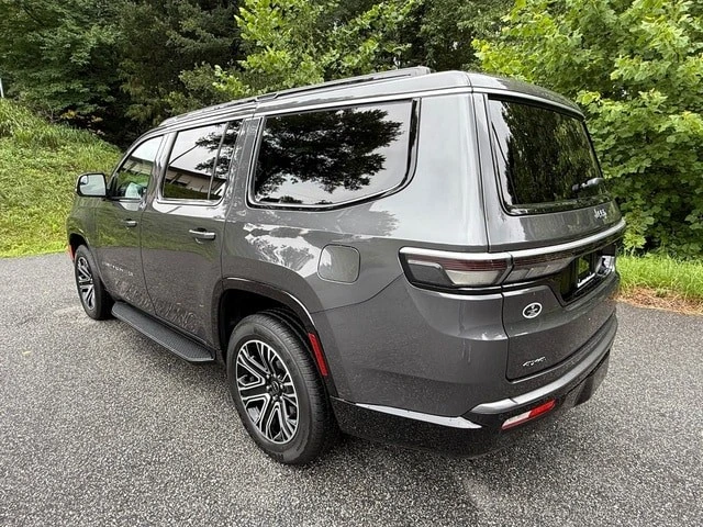2026 Jeep WS Wagoneer - Image 9 of 31
