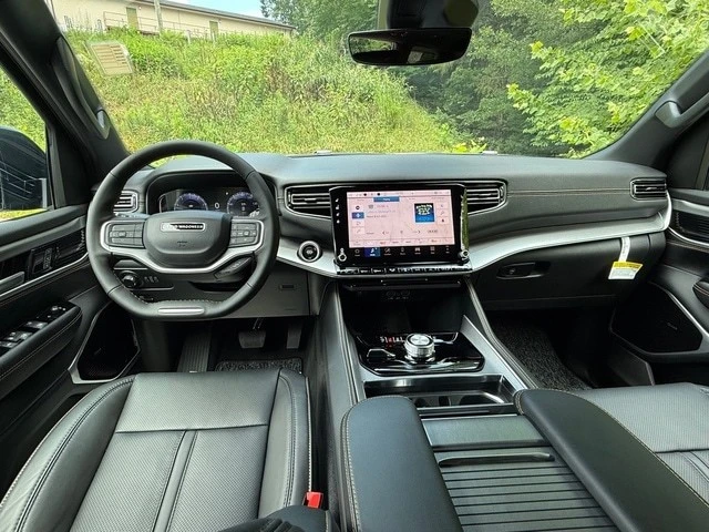 2026 Jeep WS Wagoneer - Image 11 of 31
