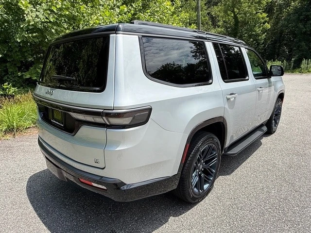 2026 Jeep WS Wagoneer - Image 7 of 31