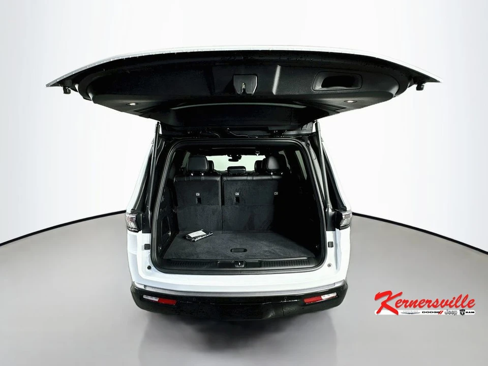 2026 Jeep WS Wagoneer - Image 16 of 21