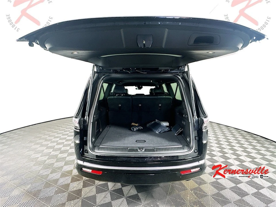 2026 Jeep WS Wagoneer - Image 16 of 21