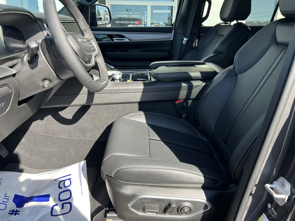 2026 Jeep WS Wagoneer - Image 21 of 31