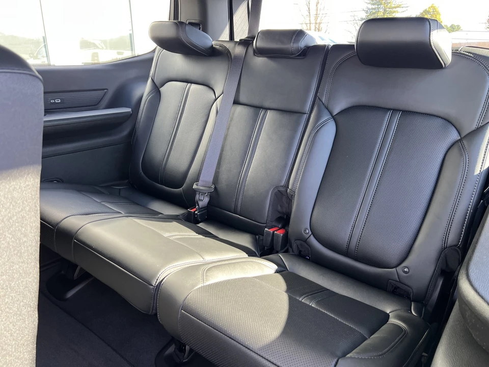 2026 Jeep WS Wagoneer - Image 13 of 31