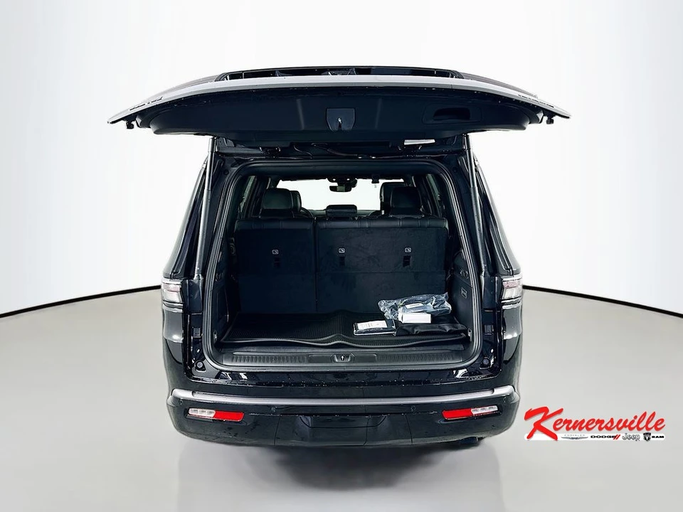 2026 Jeep WS Wagoneer - Image 16 of 22