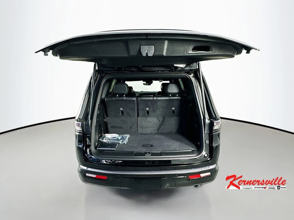 2026 Jeep WS Wagoneer - Image 16 of 21