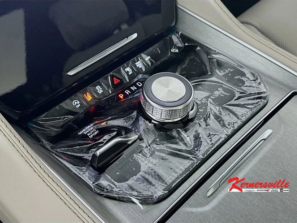 2026 Jeep WS Wagoneer - Image 12 of 22